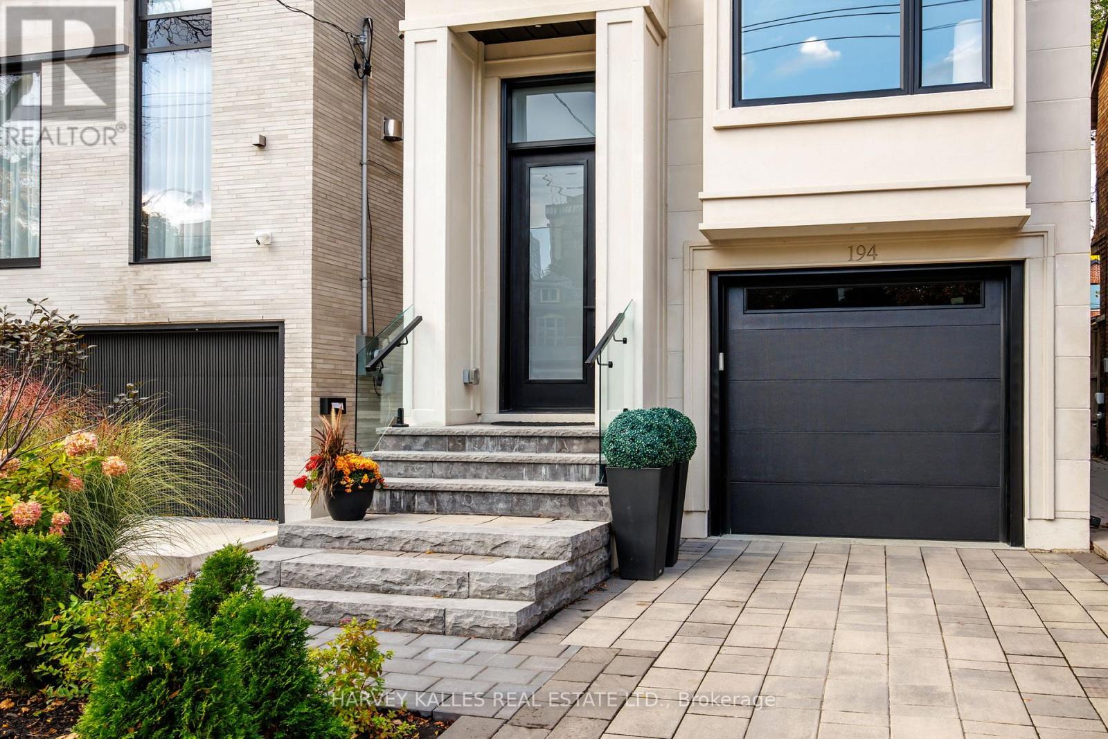 194 Sheldrake Boulevard — photo 33