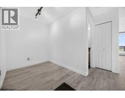 904, 55 Spruce Place SW - photo 27