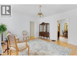 Living room - 17 Queen Street, North Dumfries, ON N0B1L0 Photo 8