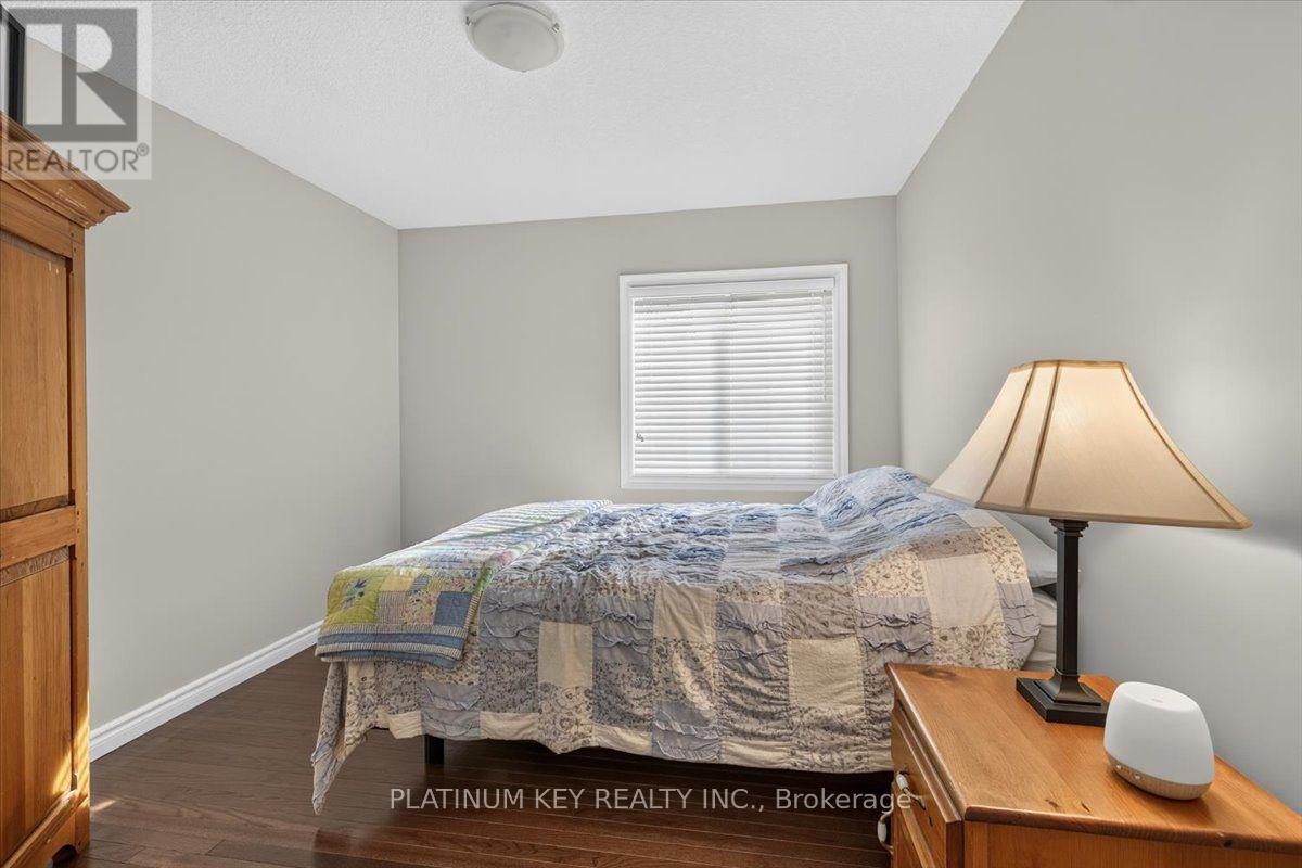 869 Whetherfield Street — photo 12