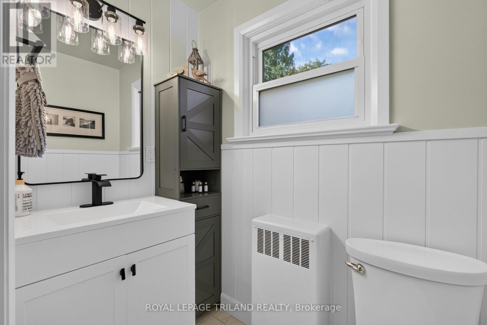 696 QUEEN STREET - Image 22