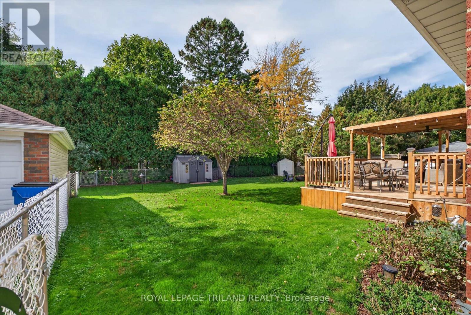 696 QUEEN STREET - Image 32