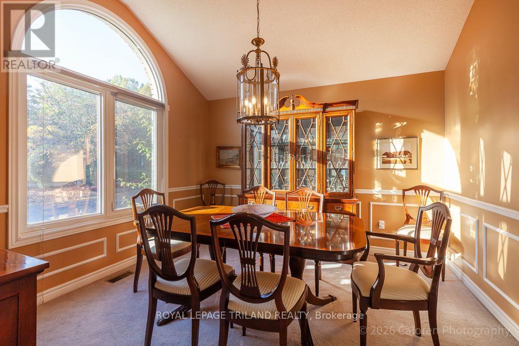 90 Chestnut Court — photo 12
