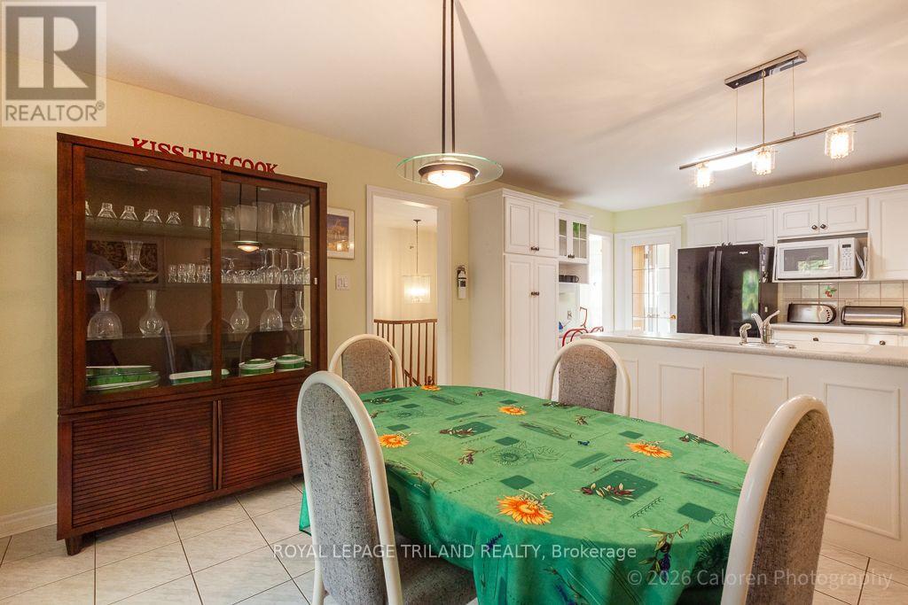 90 CHESTNUT COURT - 20