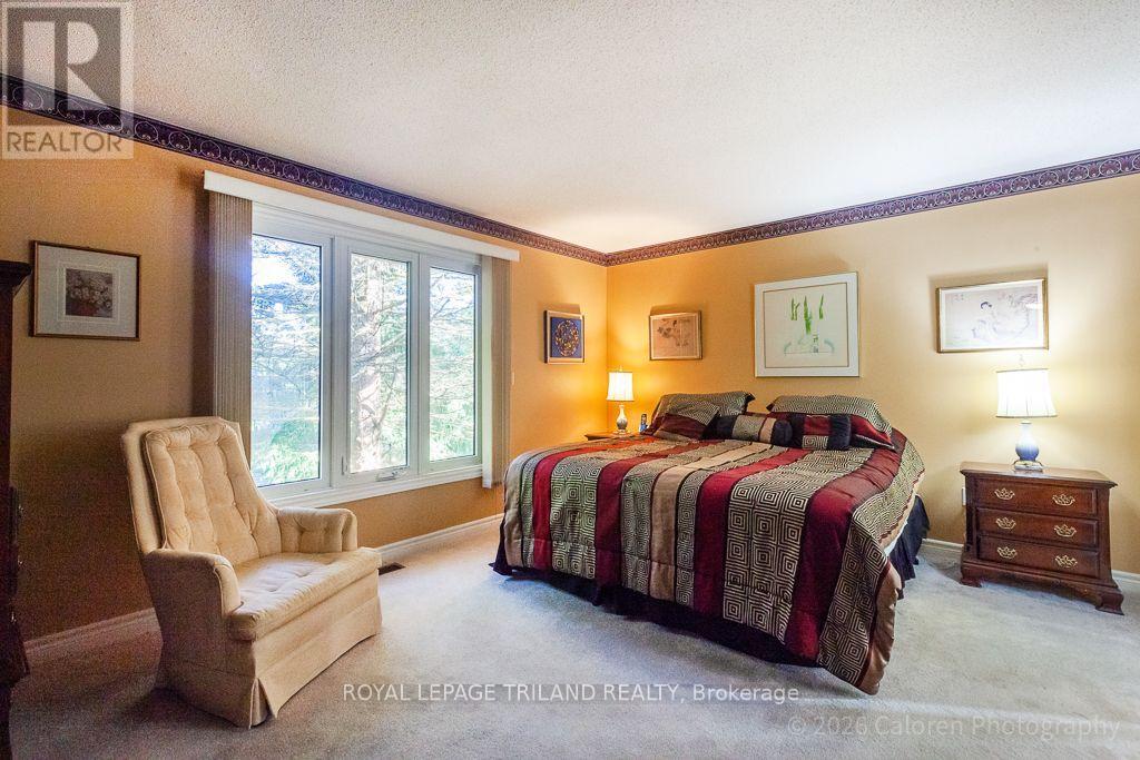 90 CHESTNUT COURT - 28