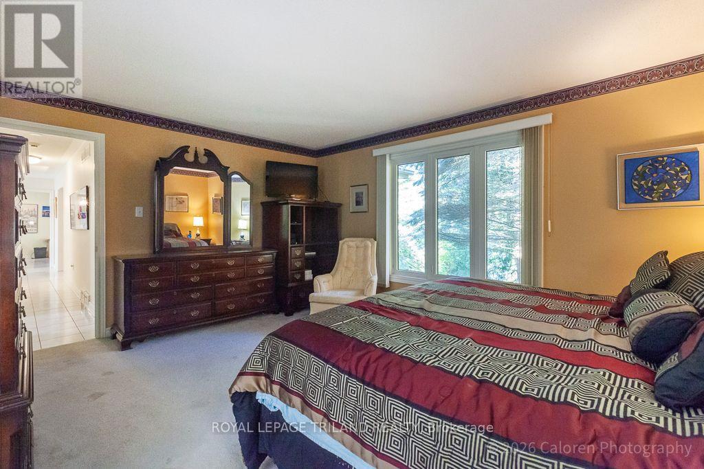 90 Chestnut Court — photo 29