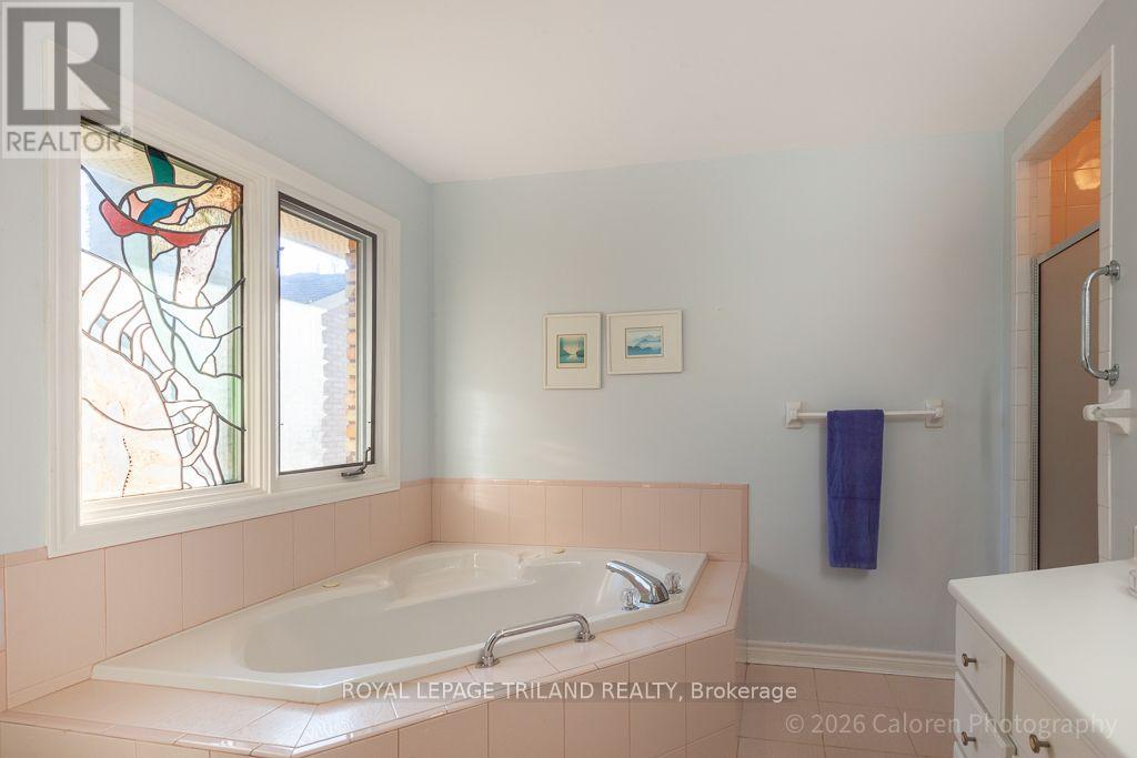 90 Chestnut Court — photo 31