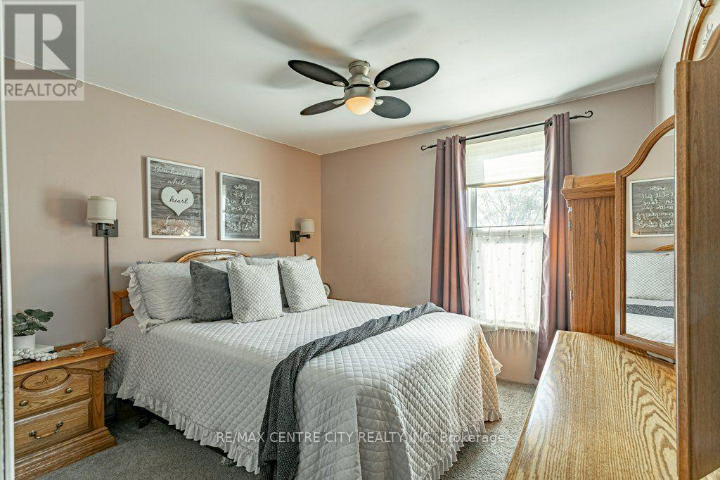 61 ALMA STREET - 21