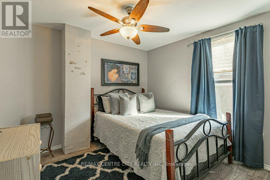 61 ALMA STREET - 23