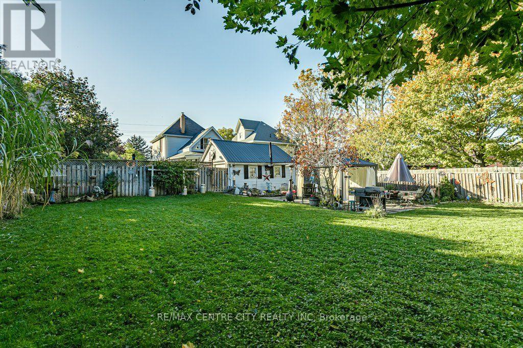 61 ALMA STREET - 26