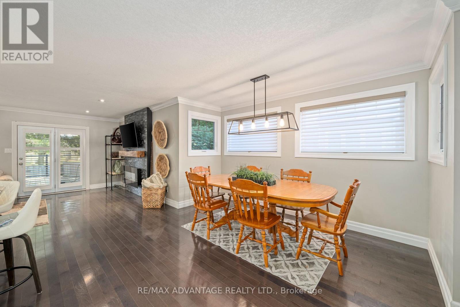 126 Mountainview Crescent — photo 8