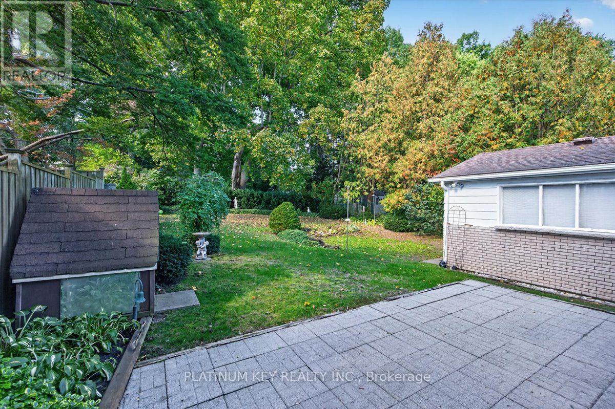 14 Foster Avenue — photo 18