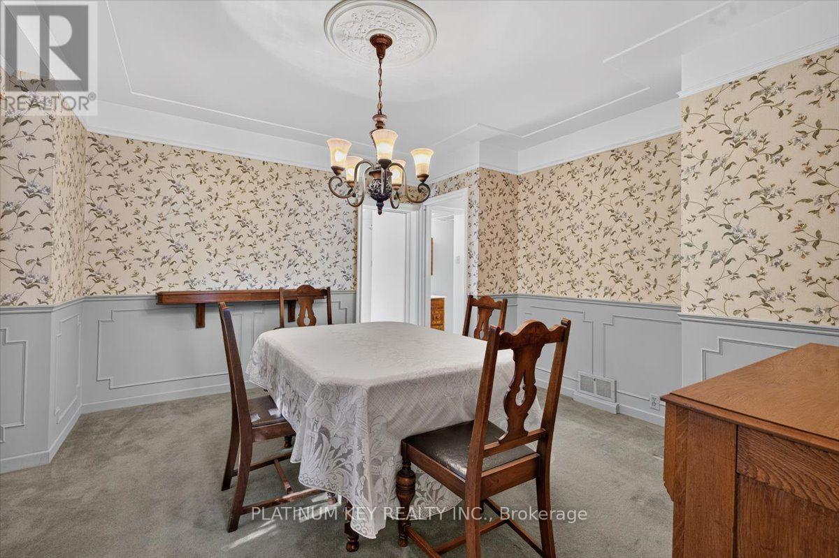 14 Foster Avenue — photo 8