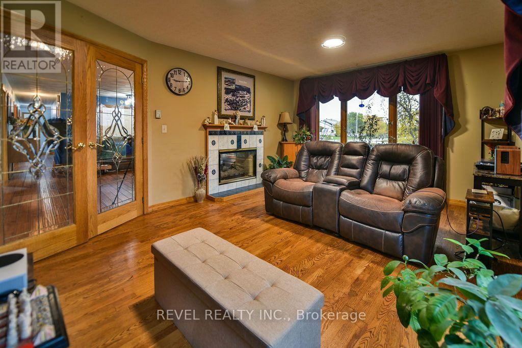777 AIRPORT ROAD - 17