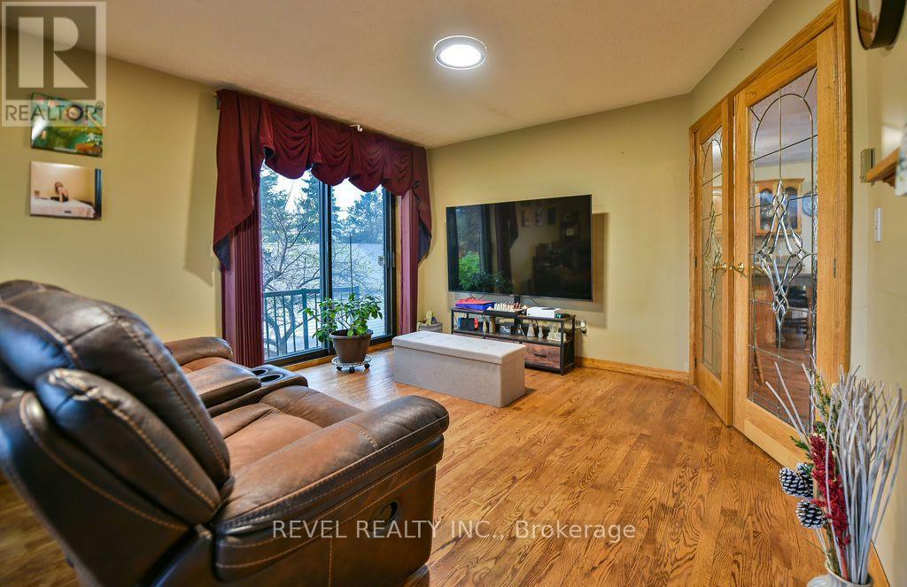 777 AIRPORT ROAD - 19