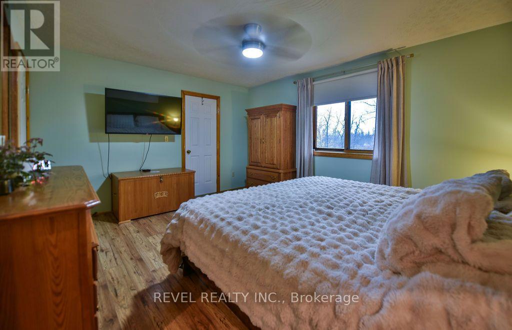 777 AIRPORT ROAD - 22