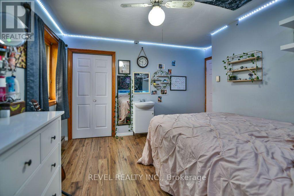 777 AIRPORT ROAD - 28