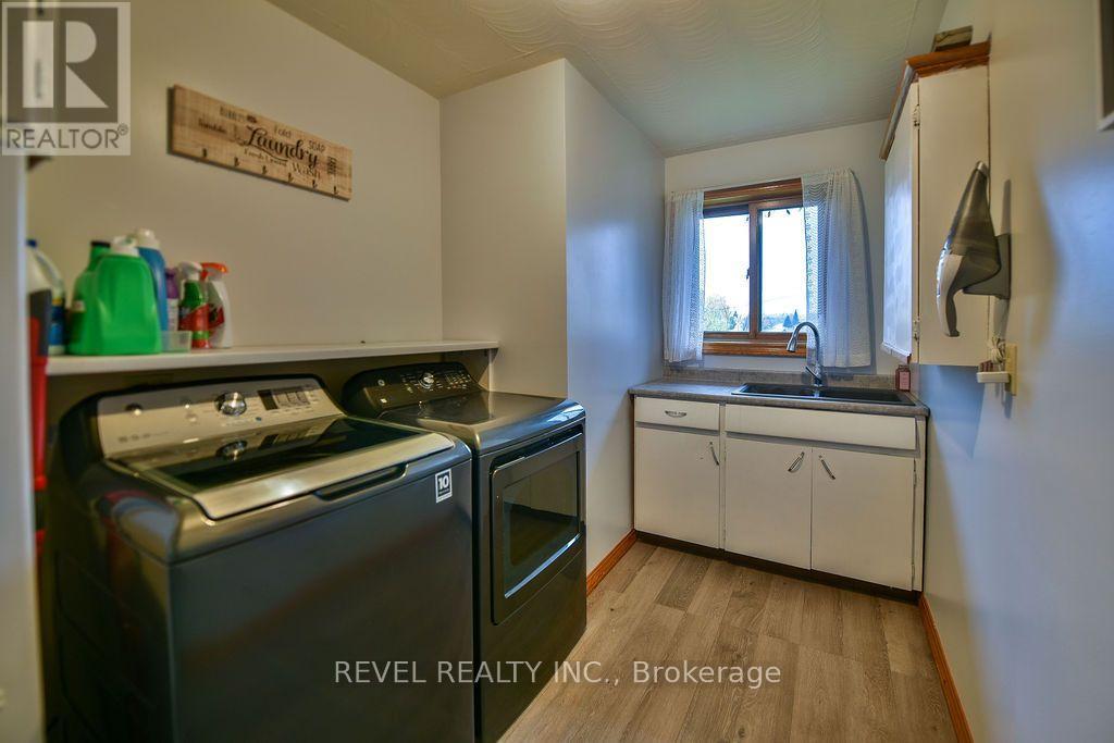 777 AIRPORT ROAD - 36