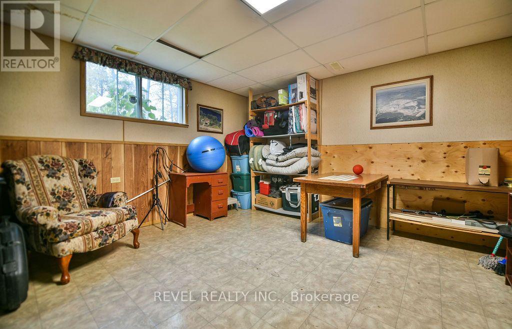 777 AIRPORT ROAD - 40