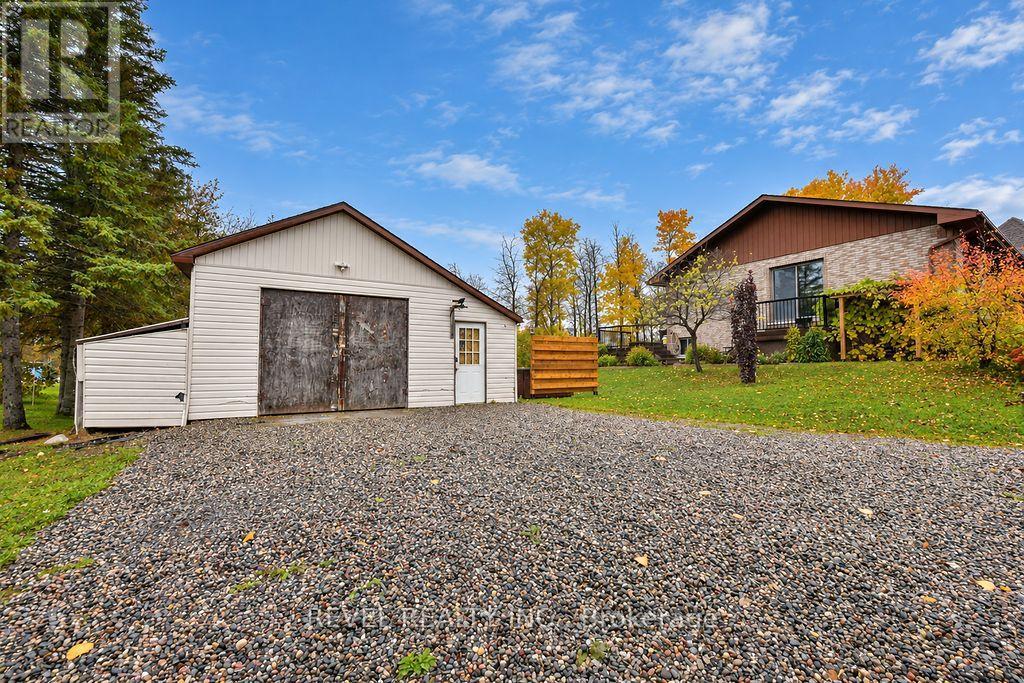 777 AIRPORT ROAD - 44