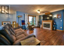 Kitchen - 777 Airport Road, Timmins, ON P4P0A5 Photo 9