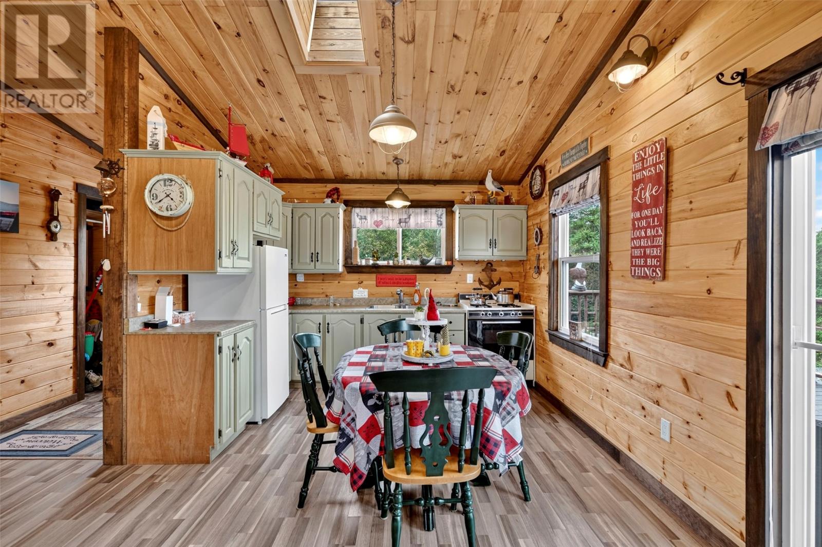 0 First Pond Road - 19