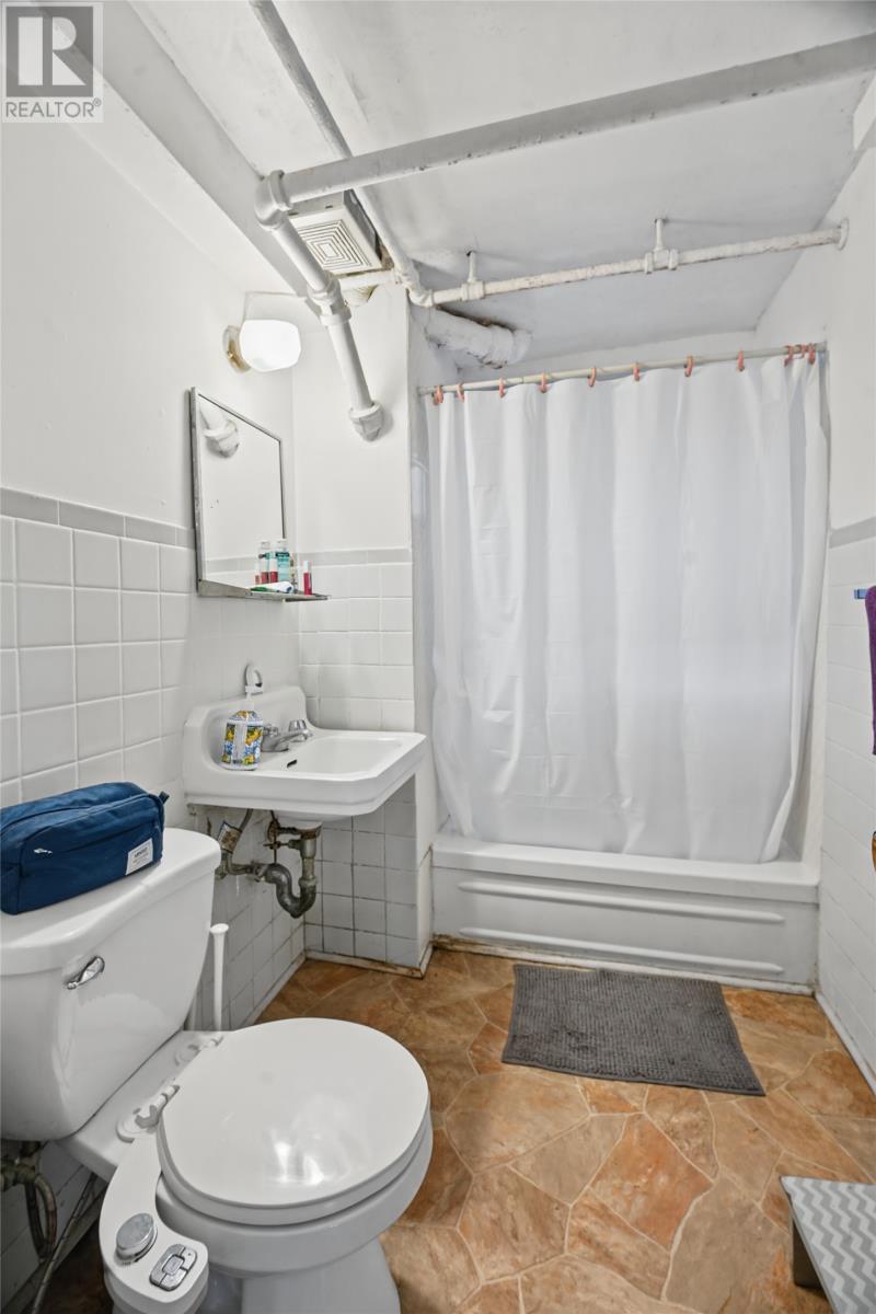 69 Whiteway Street - 41