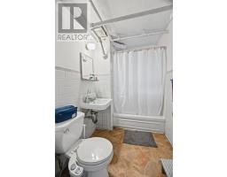 69 Whiteway Street thumbnail 41