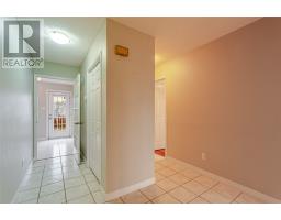 4 McGrath Crescent thumbnail 16