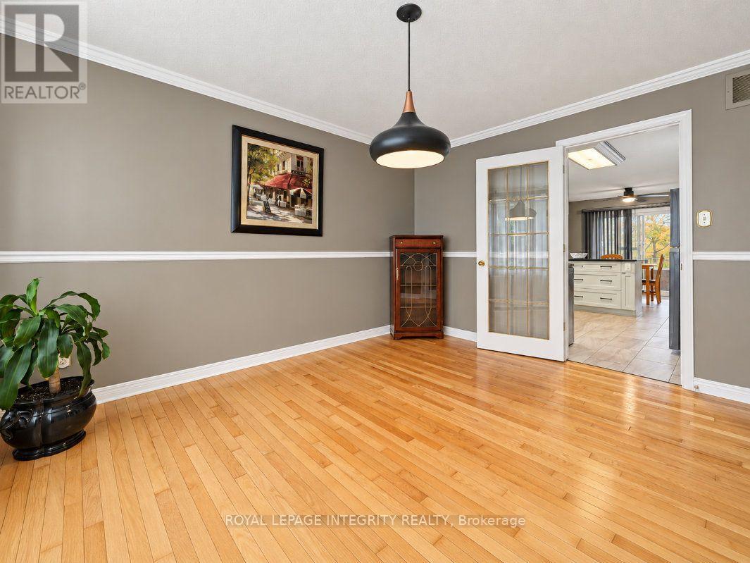 4 MARY HILL CRESCENT - 14