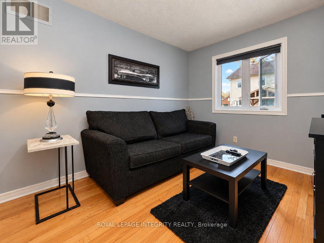 4 Mary Hill Crescent — photo 33