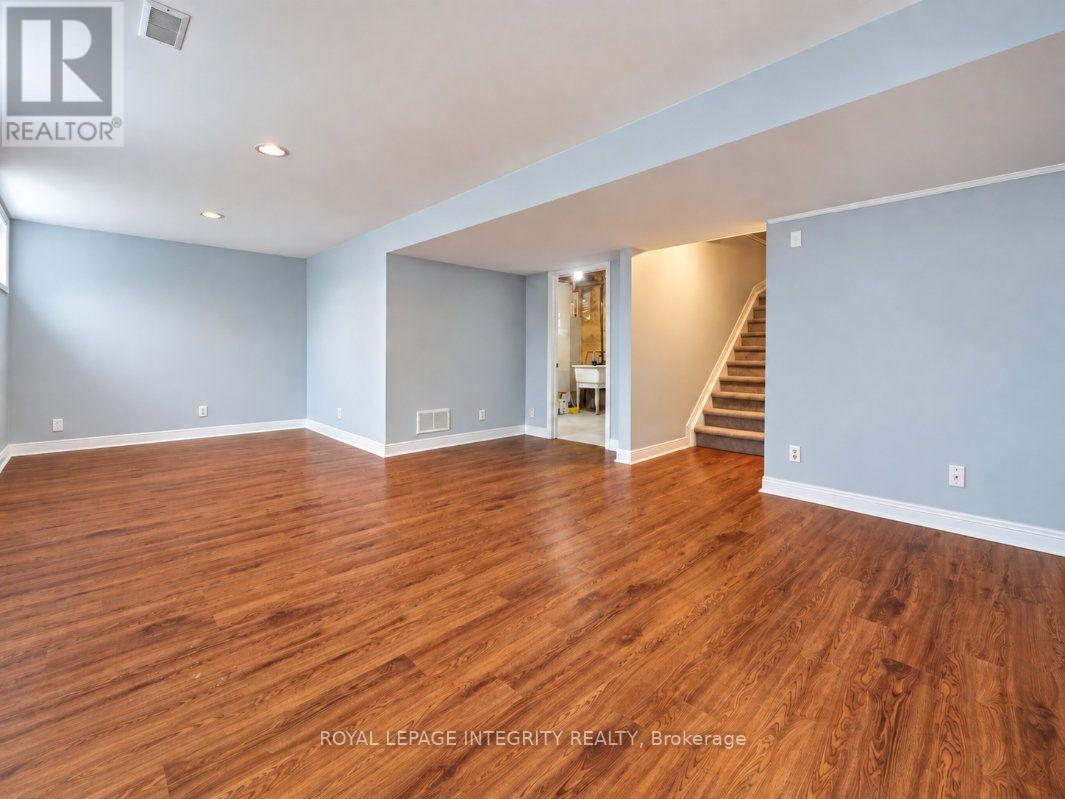 4 Mary Hill Crescent — photo 39