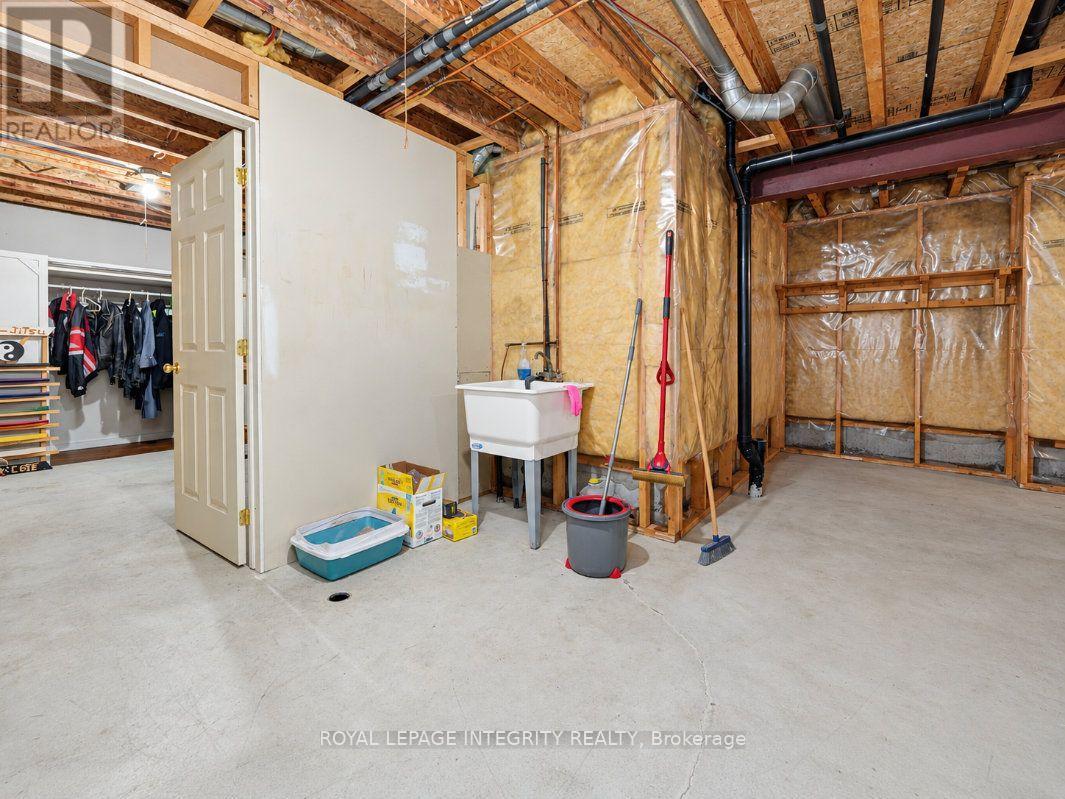 4 Mary Hill Crescent — photo 43