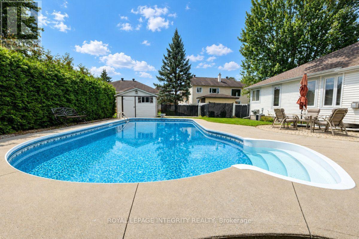 4 MARY HILL CRESCENT - 45