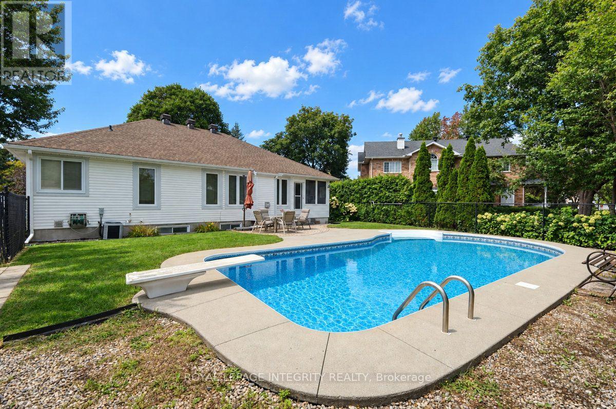 4 Mary Hill Crescent — photo 46