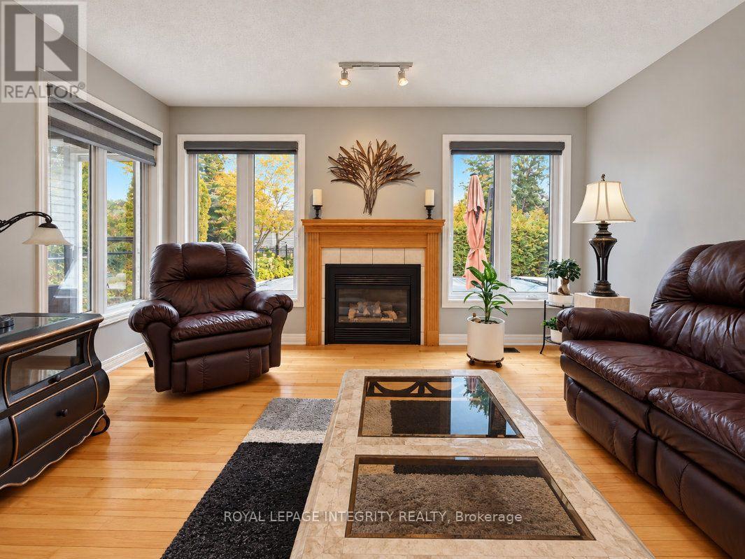 4 MARY HILL CRESCENT - 9