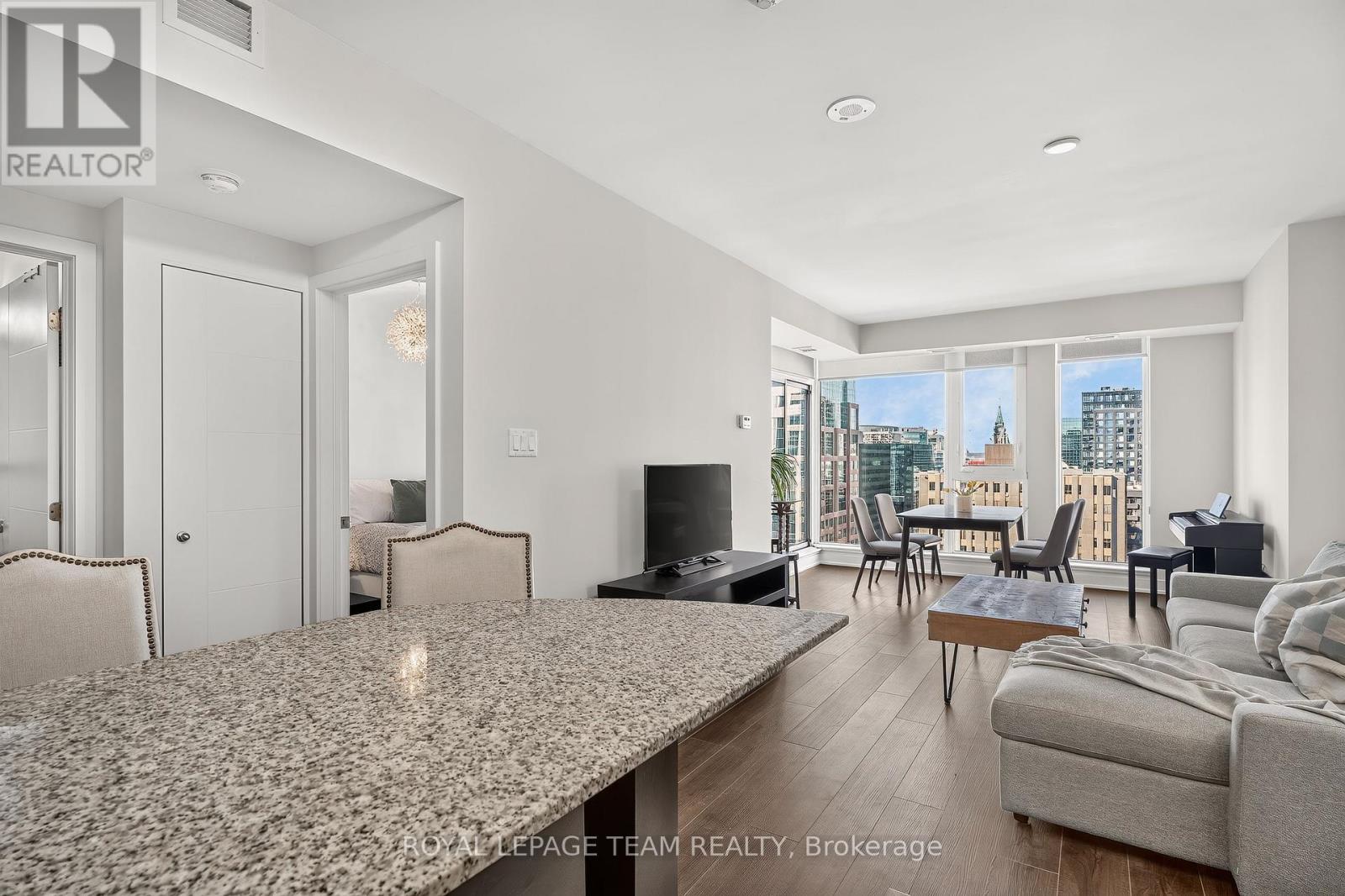 179 Metcalfe Street — photo 21