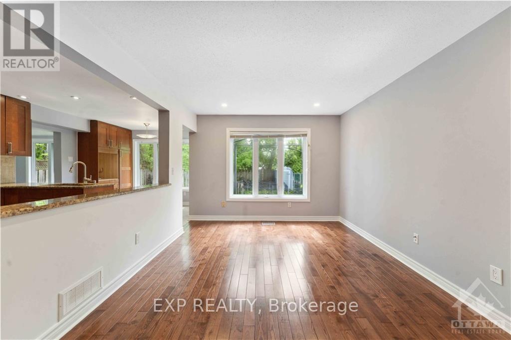 152 TWYFORD STREET - 10
