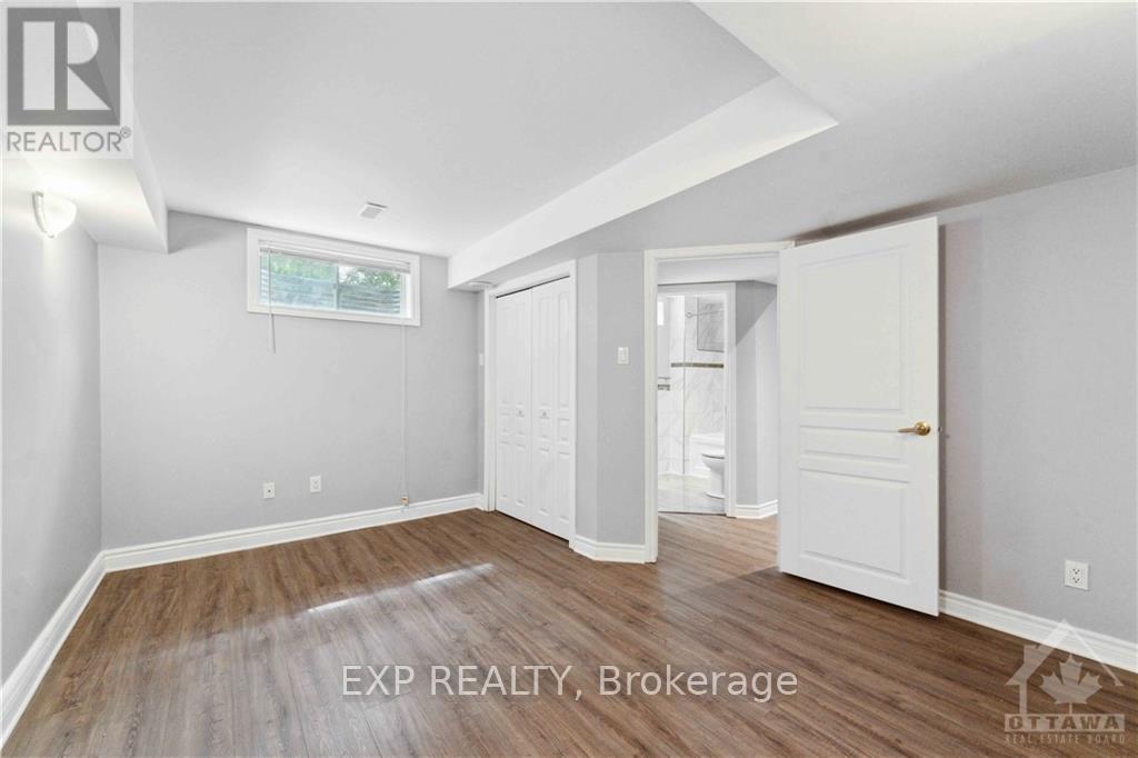 152 TWYFORD STREET - 27
