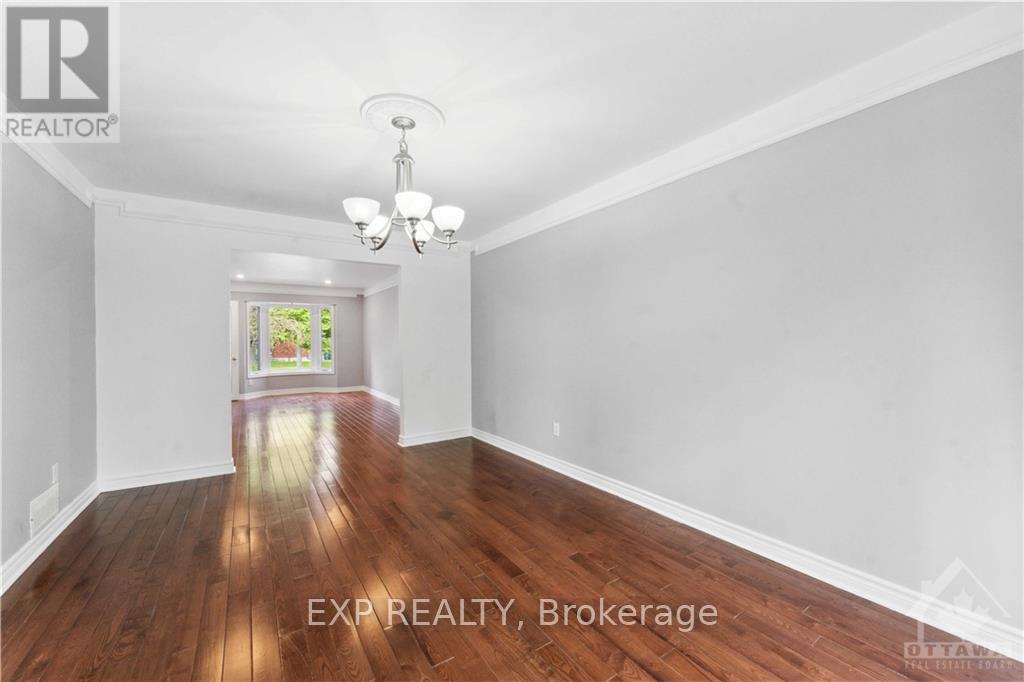 152 TWYFORD STREET - 8