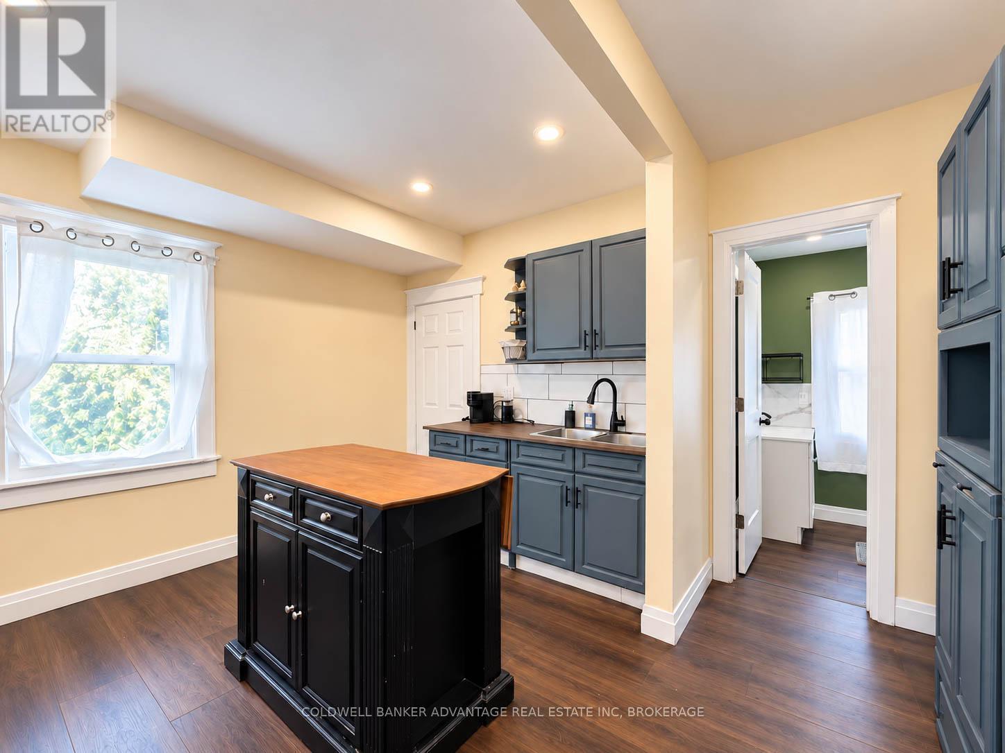 125 OMER AVENUE - 10