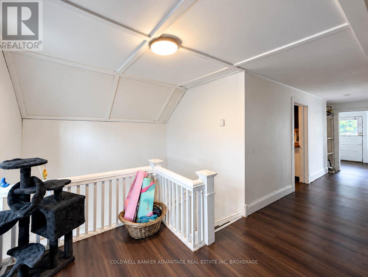 125 Omer Avenue — photo 20