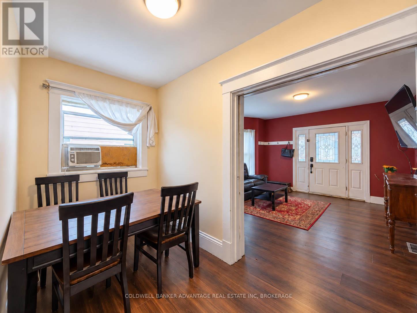 125 OMER AVENUE - 6