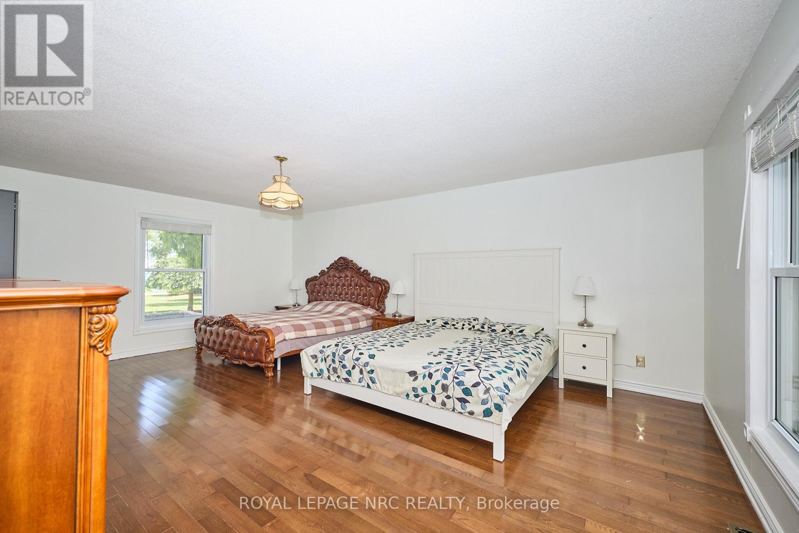 4040 Lakeshore Road — photo 16