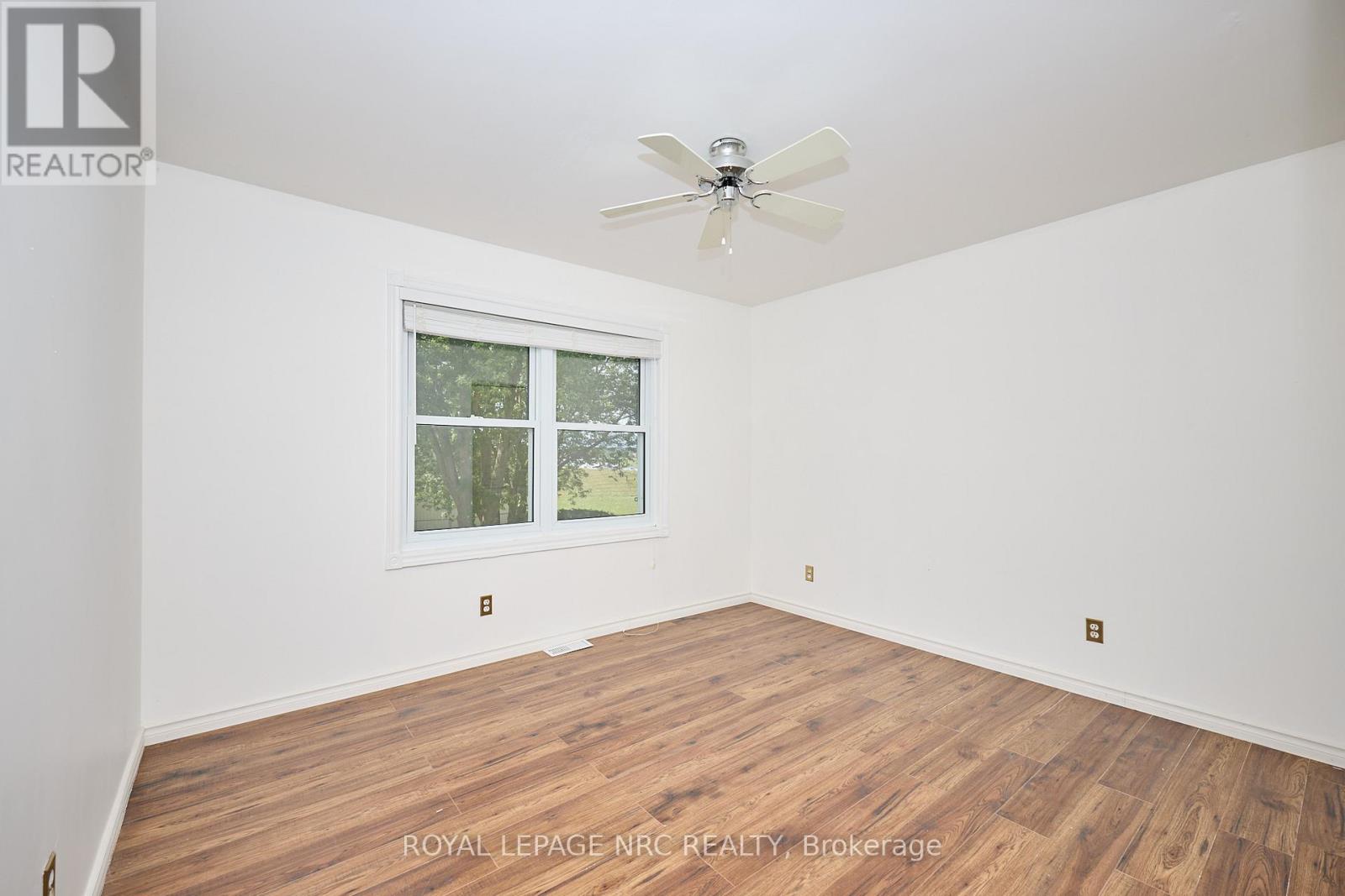 4040 Lakeshore Road — photo 30