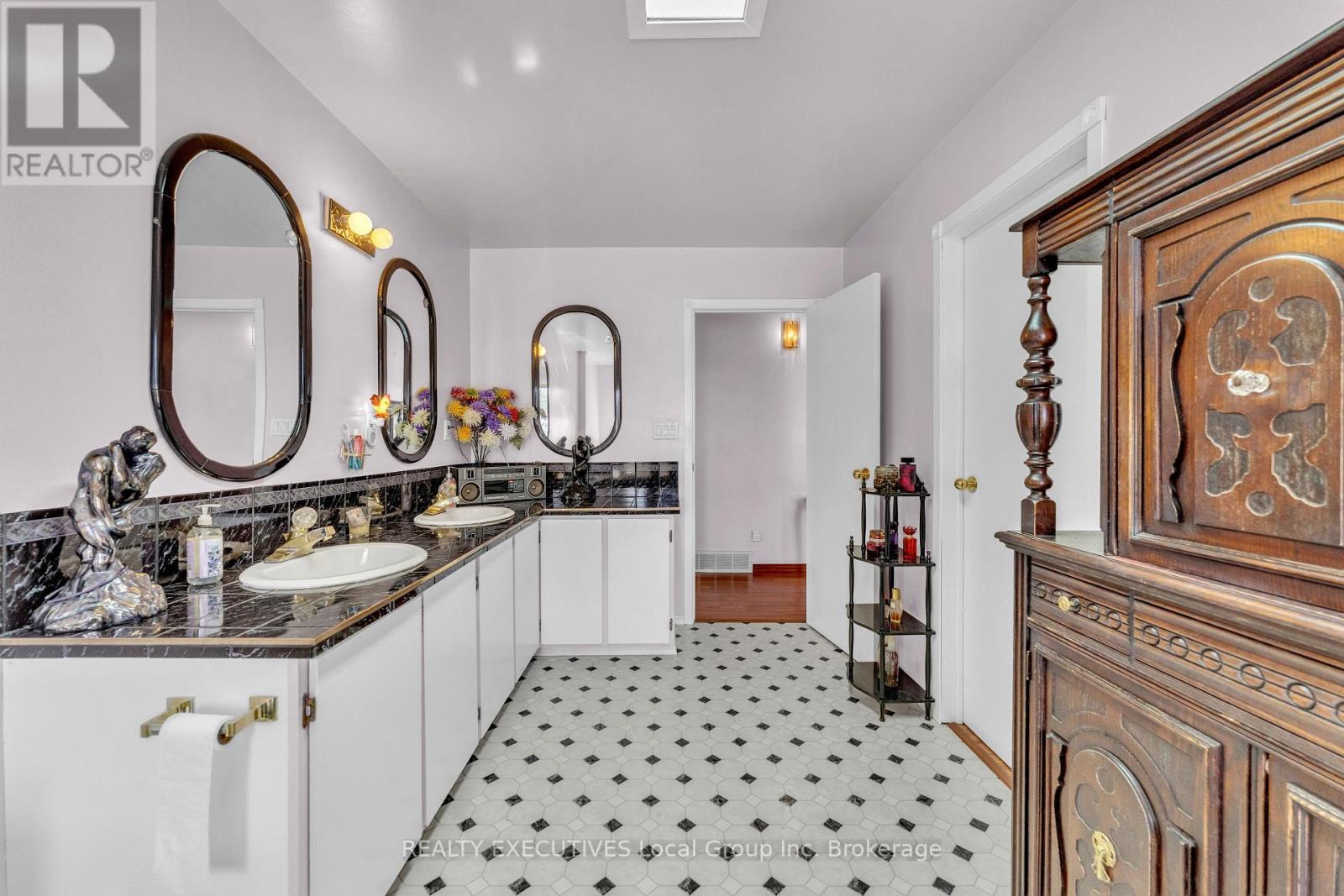 1702 SOUTH SHORE ROAD - 33