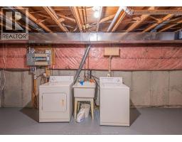 1328 Imperial Crescent, Windsor, ON N9G2T5 Photo 12