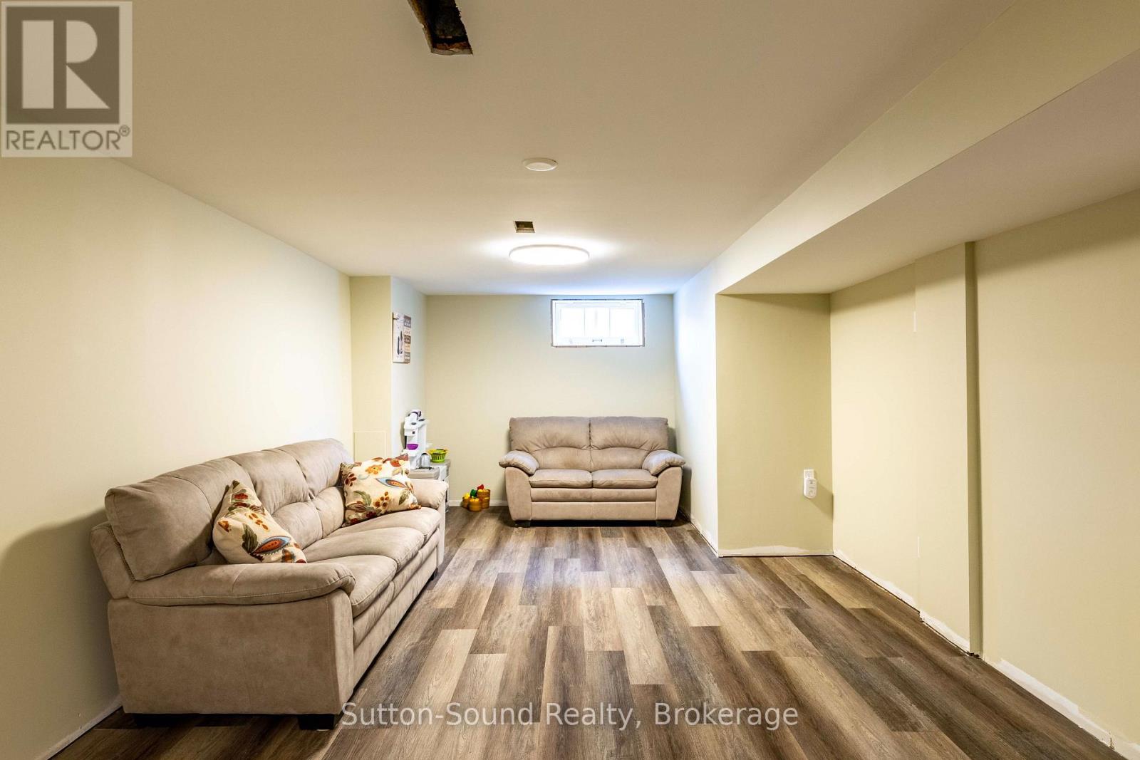 850 8th Avenue East — photo 20