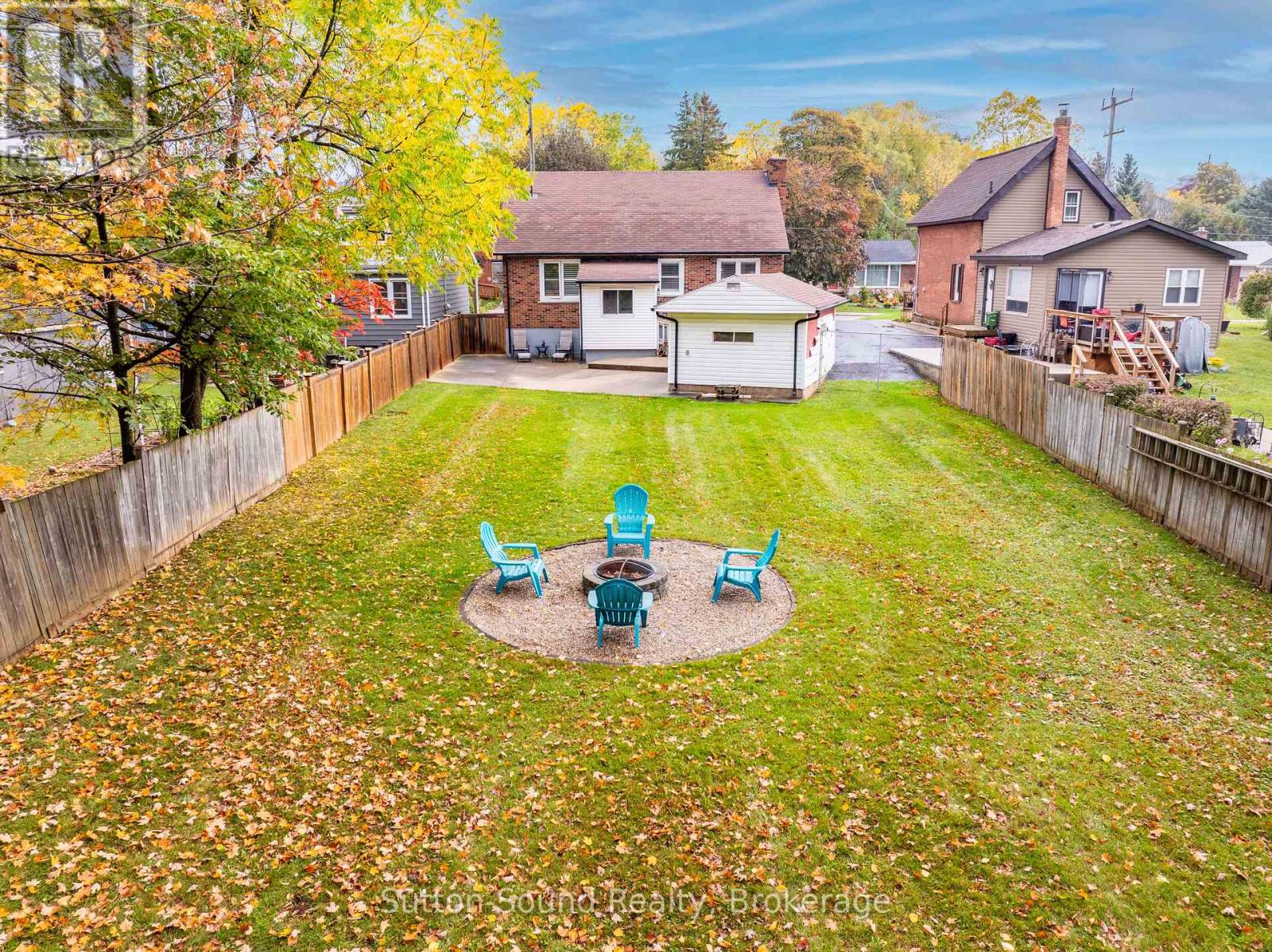 850 8TH AVENUE E - 28