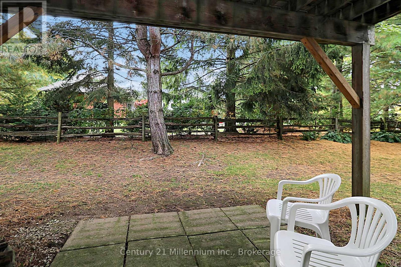 #147 150 VICTORIA STREET S - 26